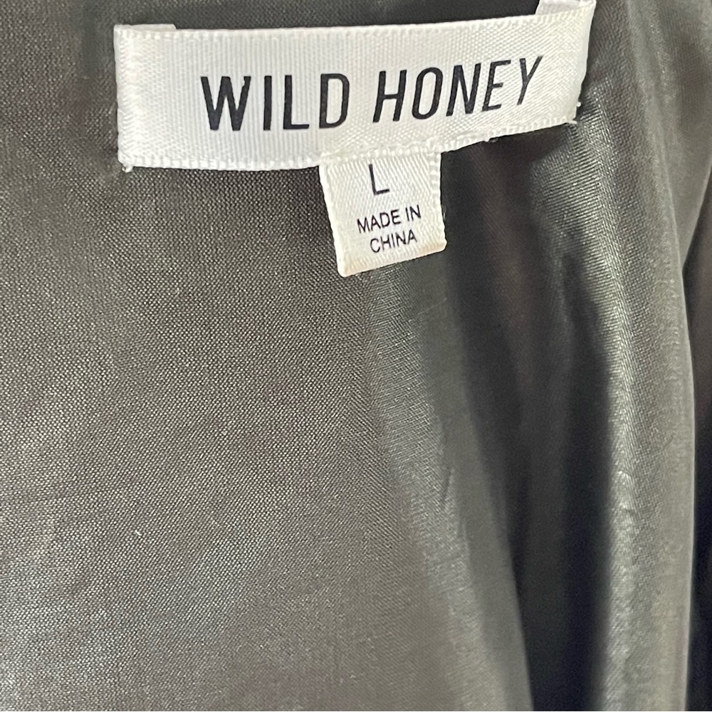 Wild honey fuzzy camo jacket size L. - Picture 7 of 9